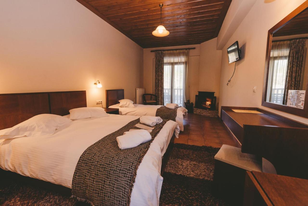 Thea Mainalou Hotel Vitina Exterior photo