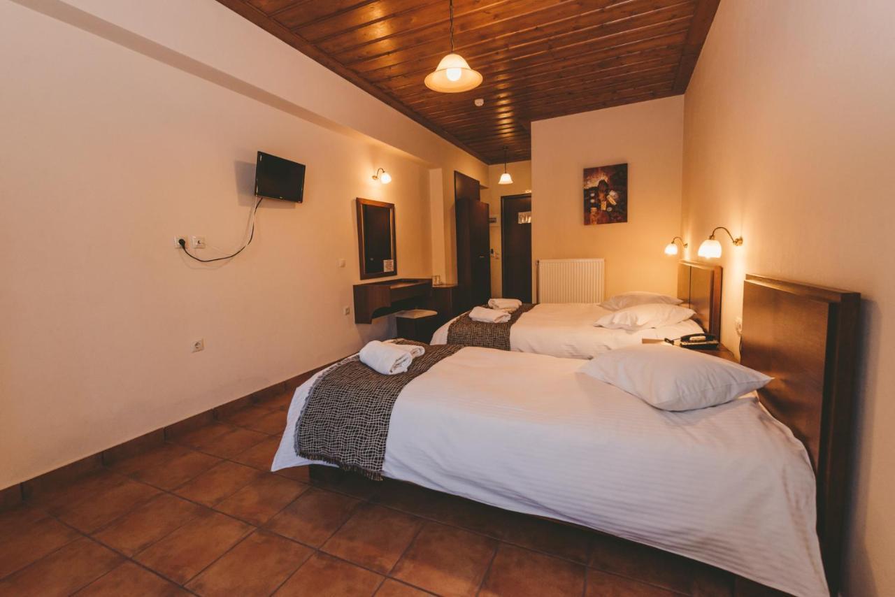 Thea Mainalou Hotel Vitina Exterior photo